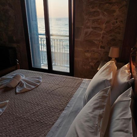 Volakas Beachfront Suites Rethymno Exteriör bild