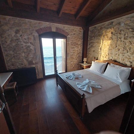 Volakas Beachfront Suites Rethymno Exteriör bild