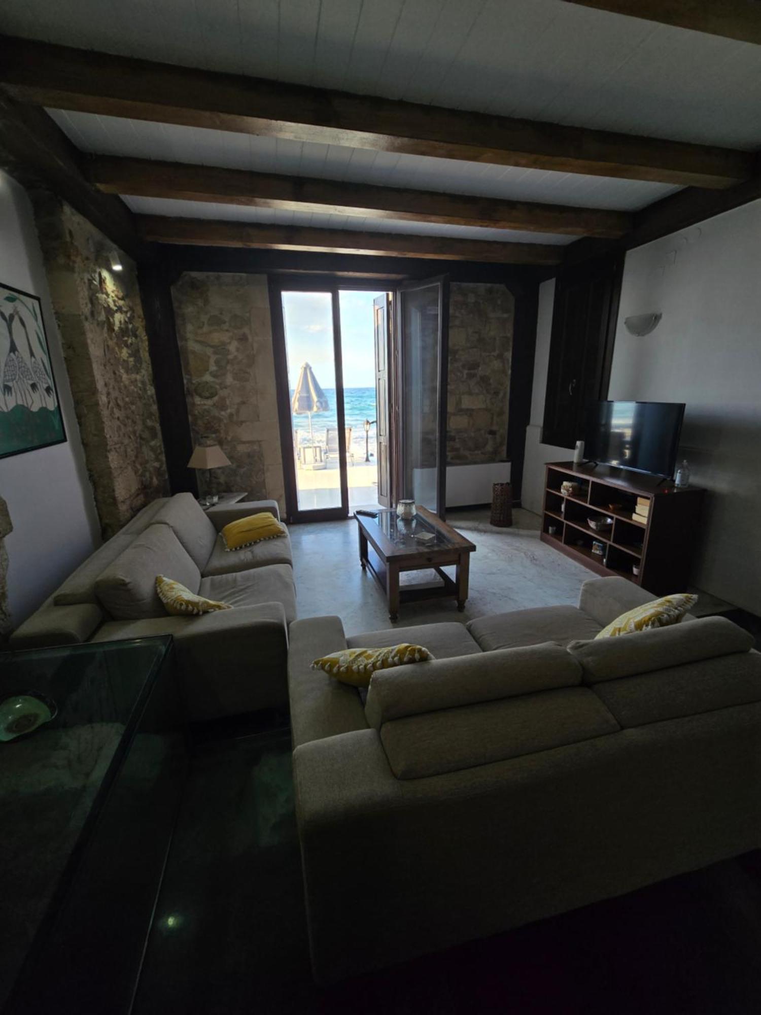 Volakas Beachfront Suites Rethymno Exteriör bild